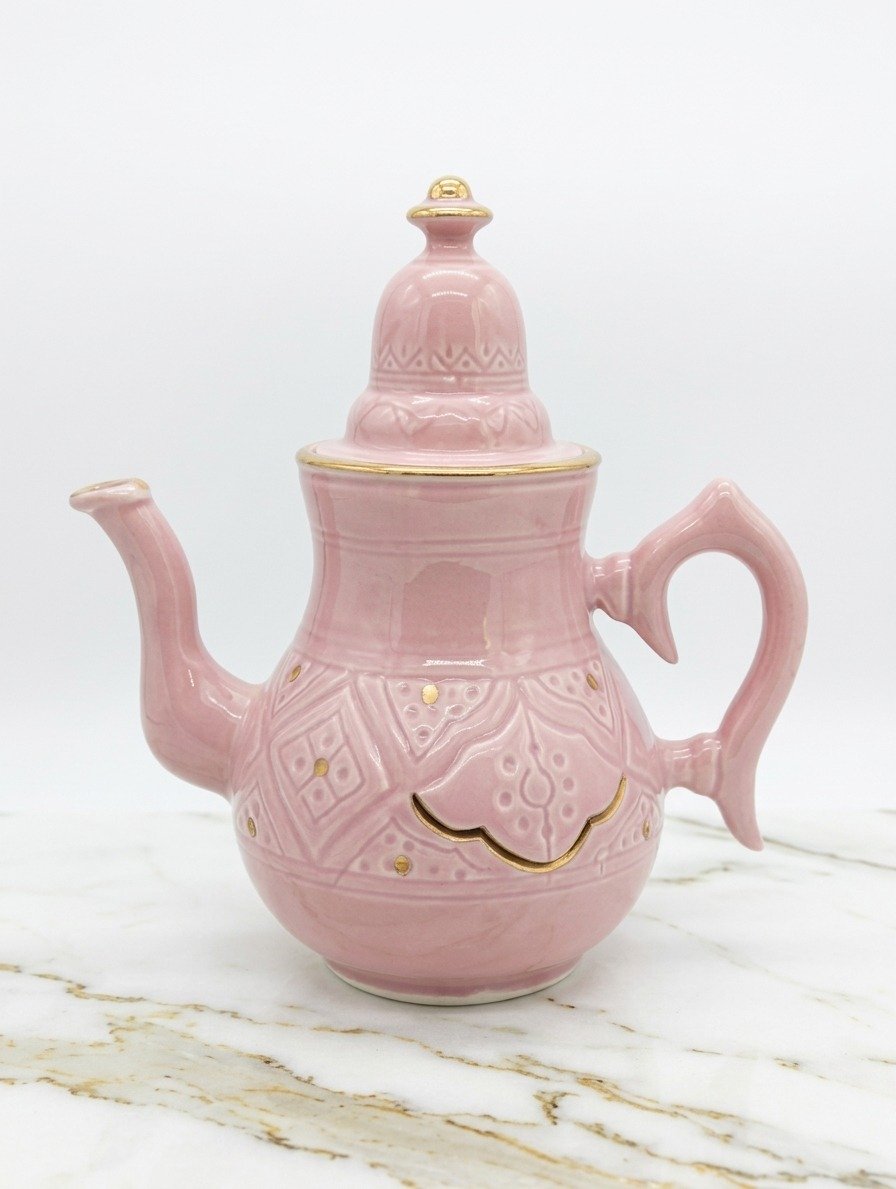 Moroccan ceramic teapot with relief pattern – handmade by Rachid in Safi, Morocco