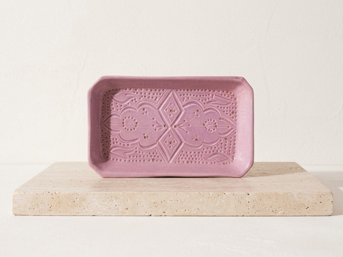Rectangular ceramic plate with carved relief pattern, pink – handmade by Rachid in Safi, Morocco
